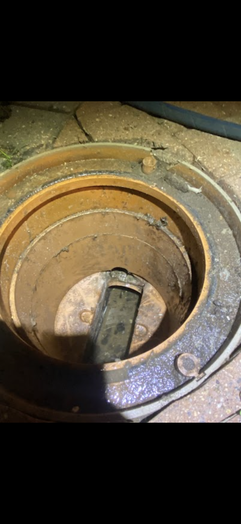 Inspection chamber and drainage conditions at a Blockage Busters drain jetting job in Harlow, view 1