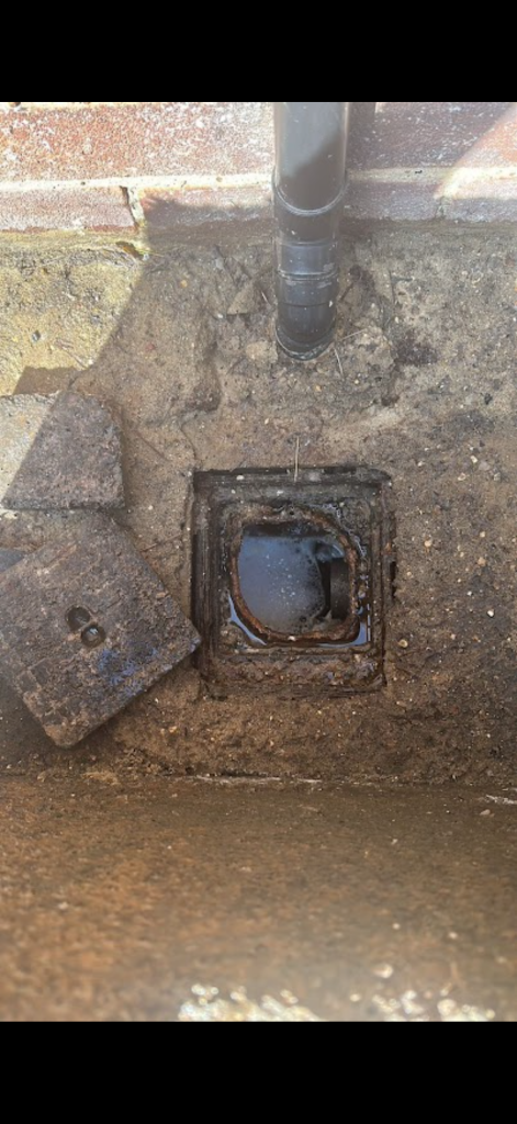 Inspection chamber and drainage conditions at a Blockage Busters drain jetting job in Harlow, view 2