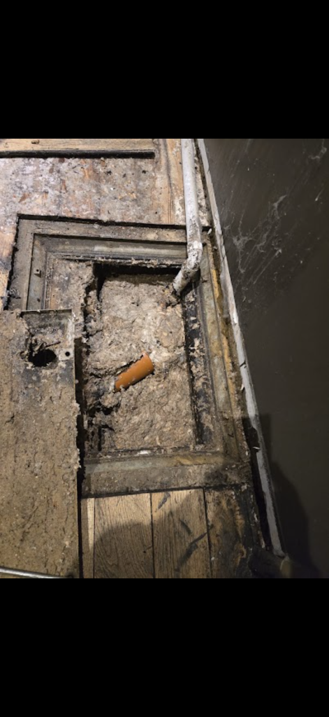 Inspection chamber and drainage conditions at a Blockage Busters drain jetting job in Harlow, view 6